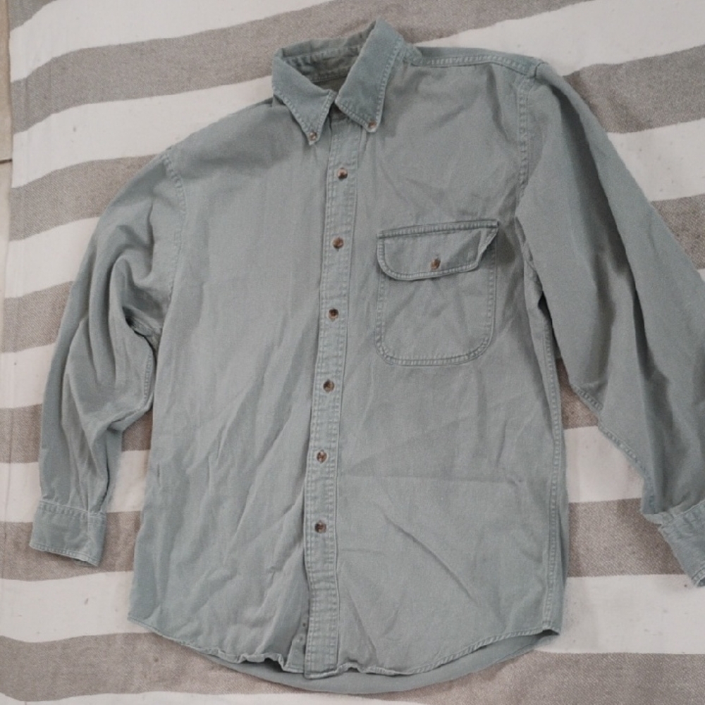 Lands' End Men's Medium Light Blue Casual Button-Down Collared Shirt